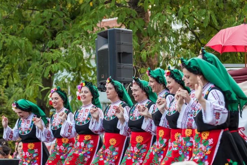 plovdiv-dance-carnival-bulgaria-june-first-street-bulgaria-clubs-schools-area-performing-different-styles-56194913 plovdiv-dance-carnival-bulgaria-june-first-street-bulgaria-clubs-schools-area-performing-different-styles-56194913